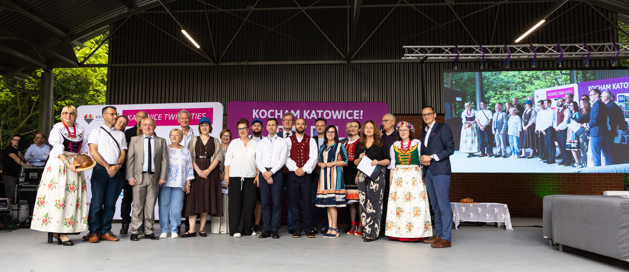 foto S. Rybok Łączy nas chleb (43)PODWÓJNE OTWARCIE.jpg