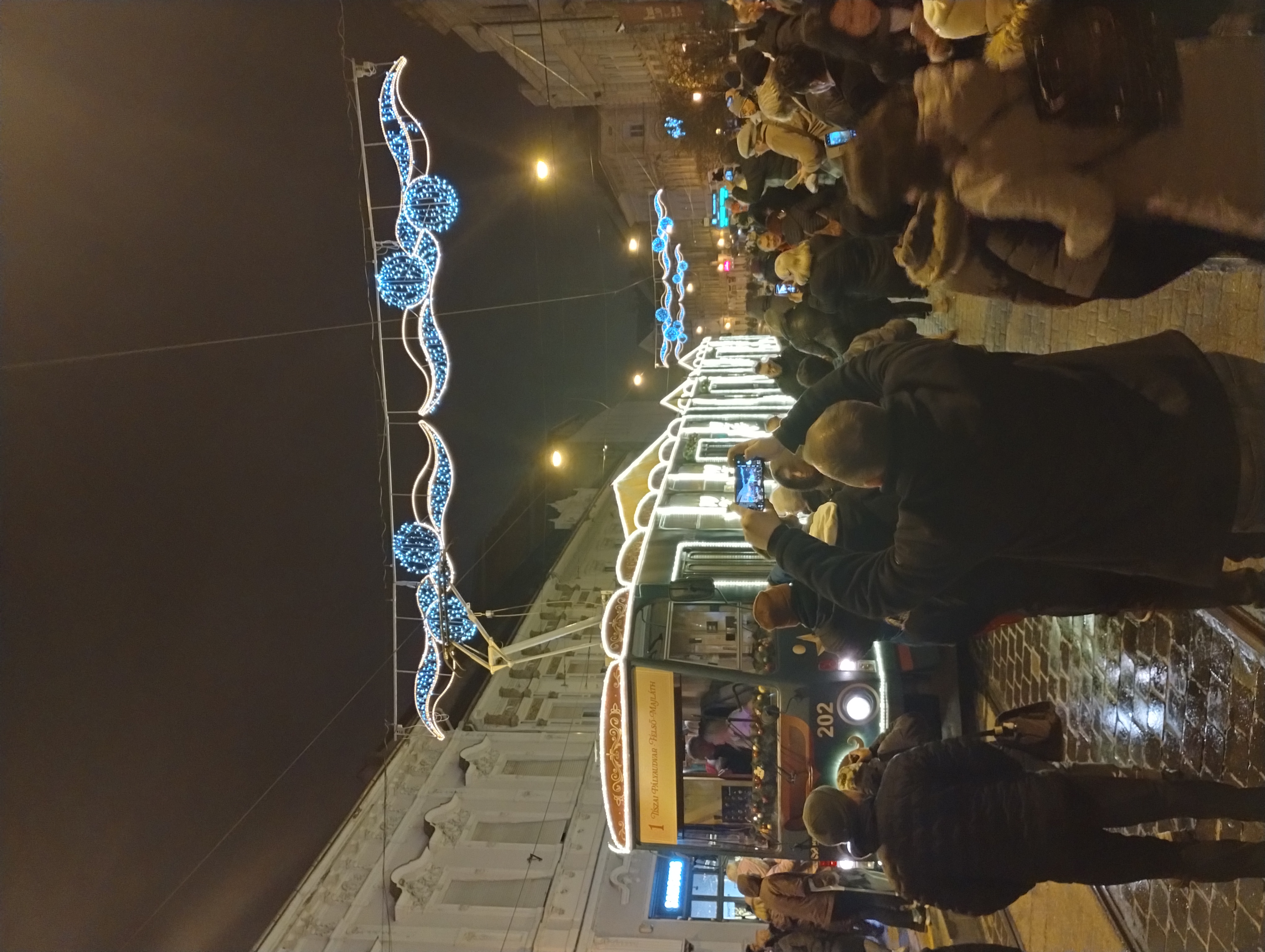 Tram 25.jpg