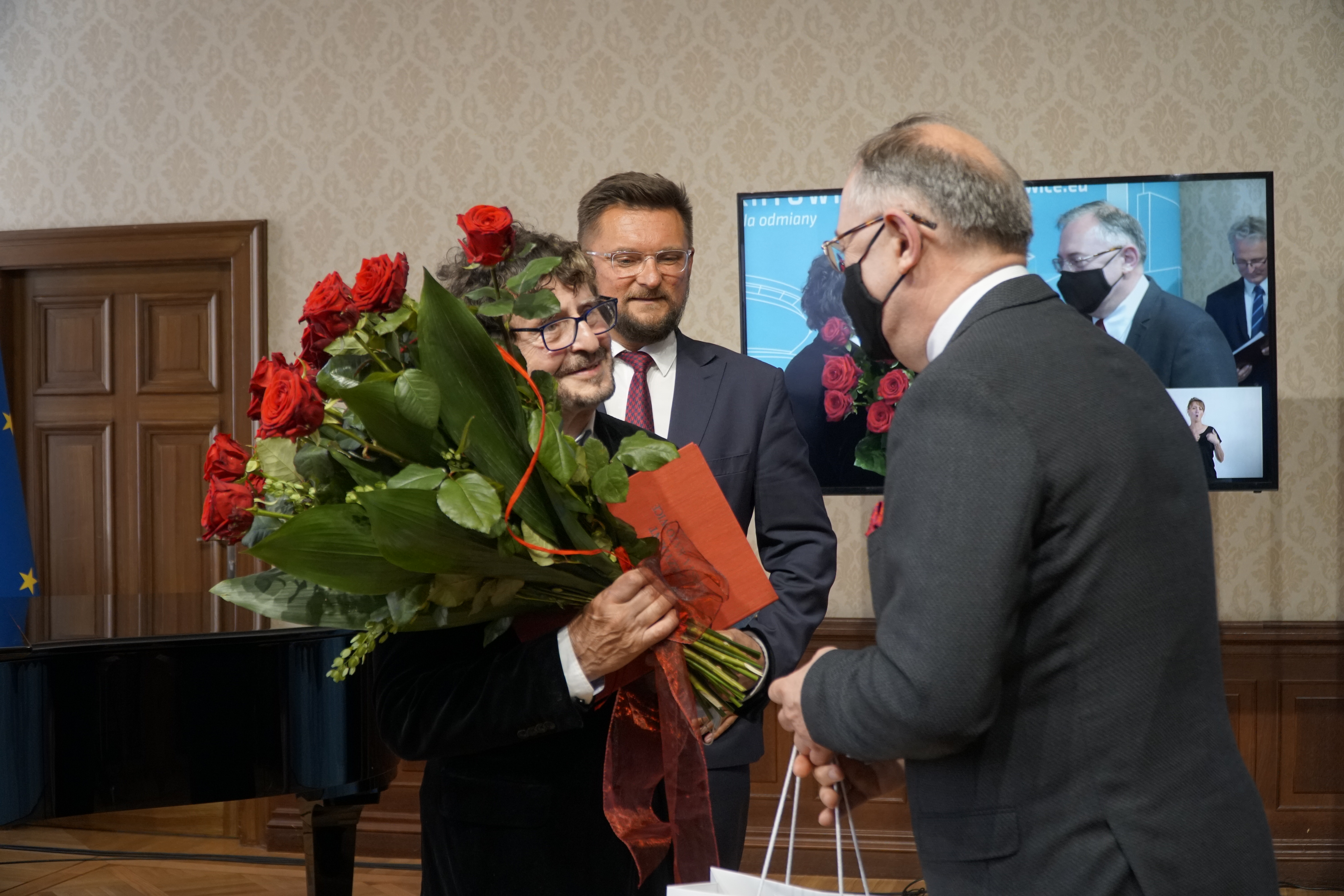 Pan Dietmar Brehmer wraz z Prezydentem i Wiceprezydentem.JPG